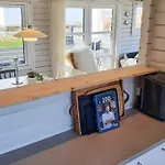 4 Person In *