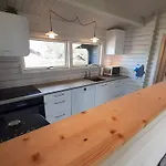 4 Person In *