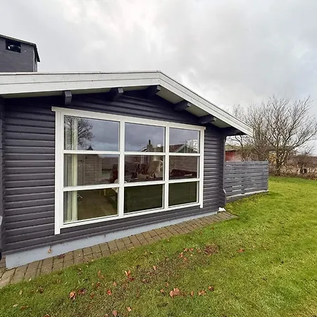 Дом отдыха 4 Person In Farso