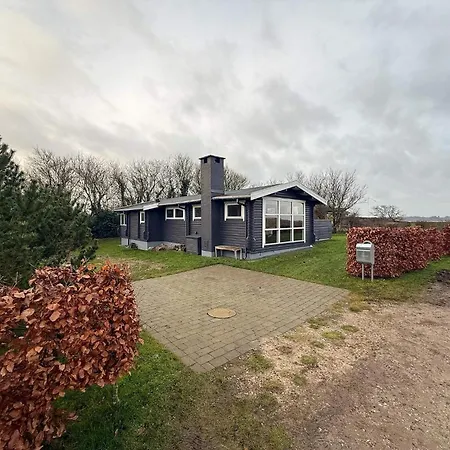 Дом отдыха 4 Person In *