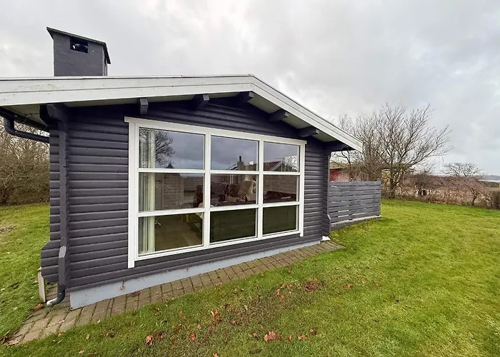 Дом отдыха 4 Person In Farso