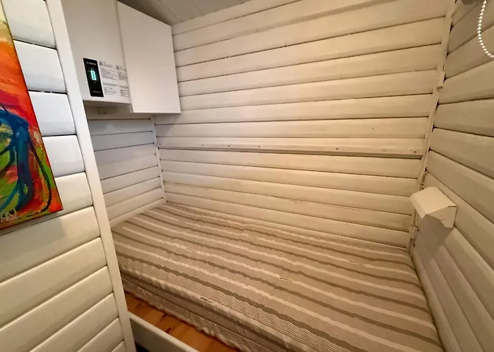 Дом отдыха 4 Person In *